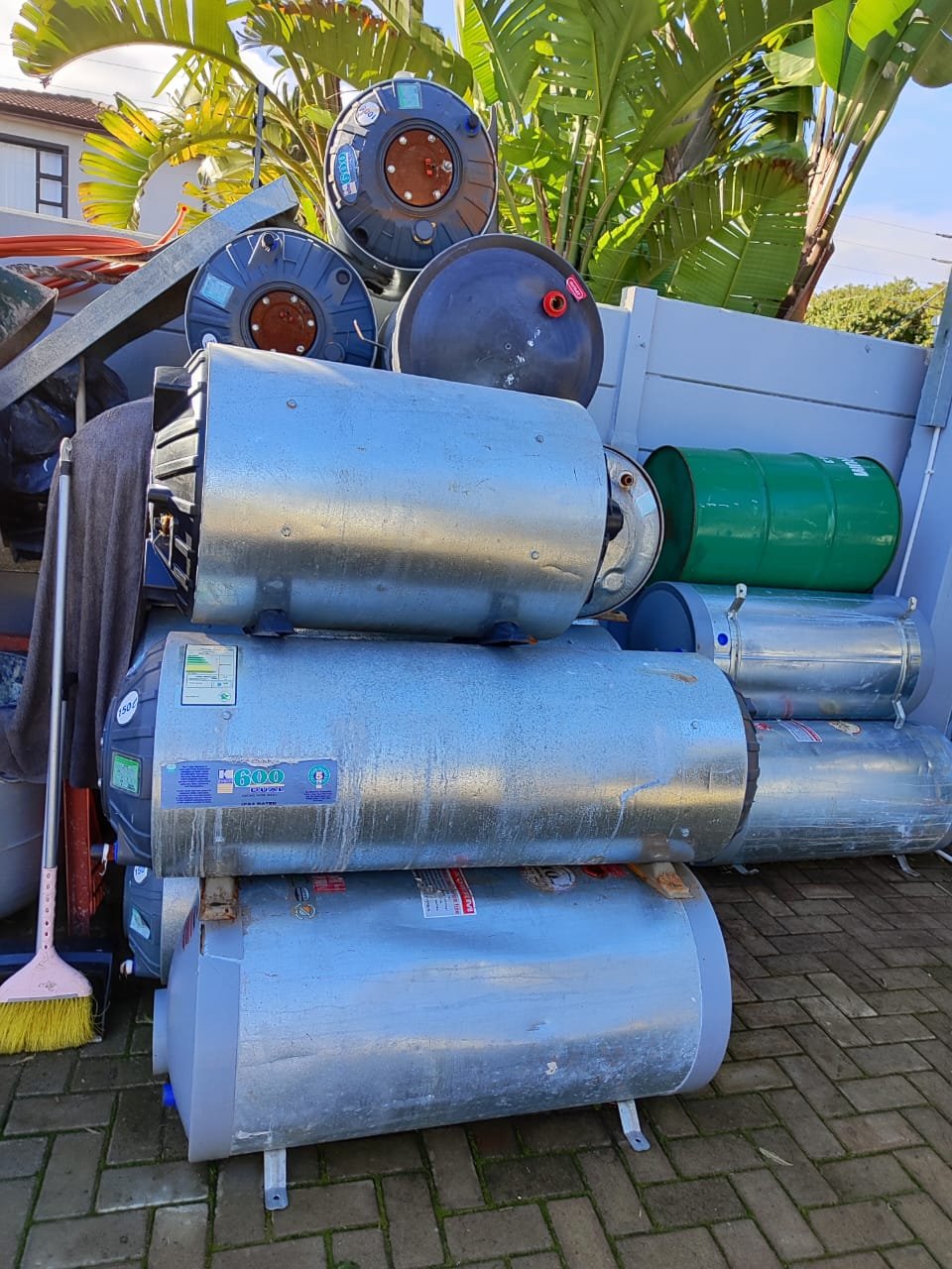 Commercial water heater